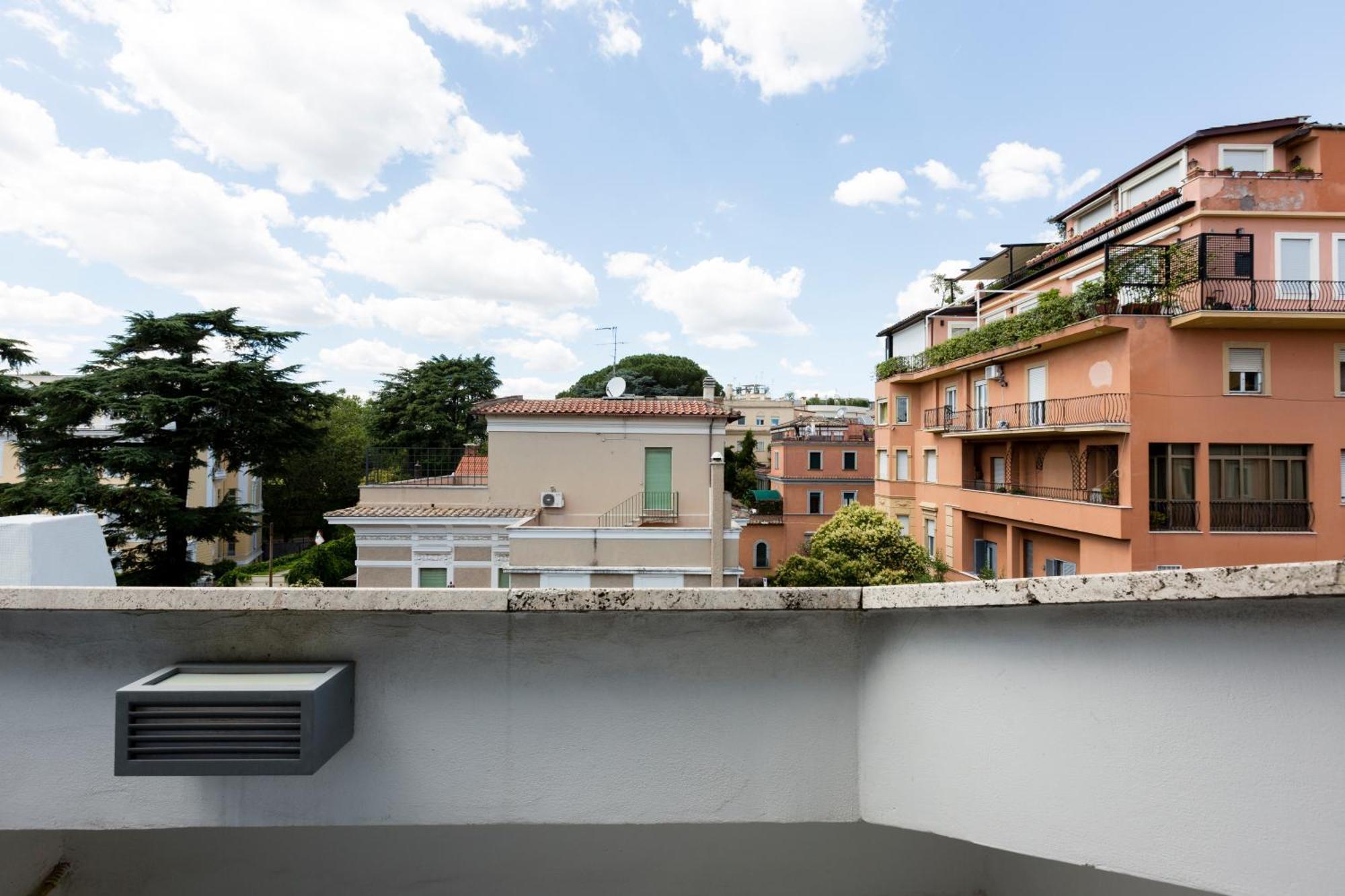 Apartment With Parking - Borghese *